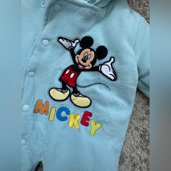 2011 Disney Mickey Mouse Hooded Fleece Snowsuit 3 Months - Picture 3 of 8